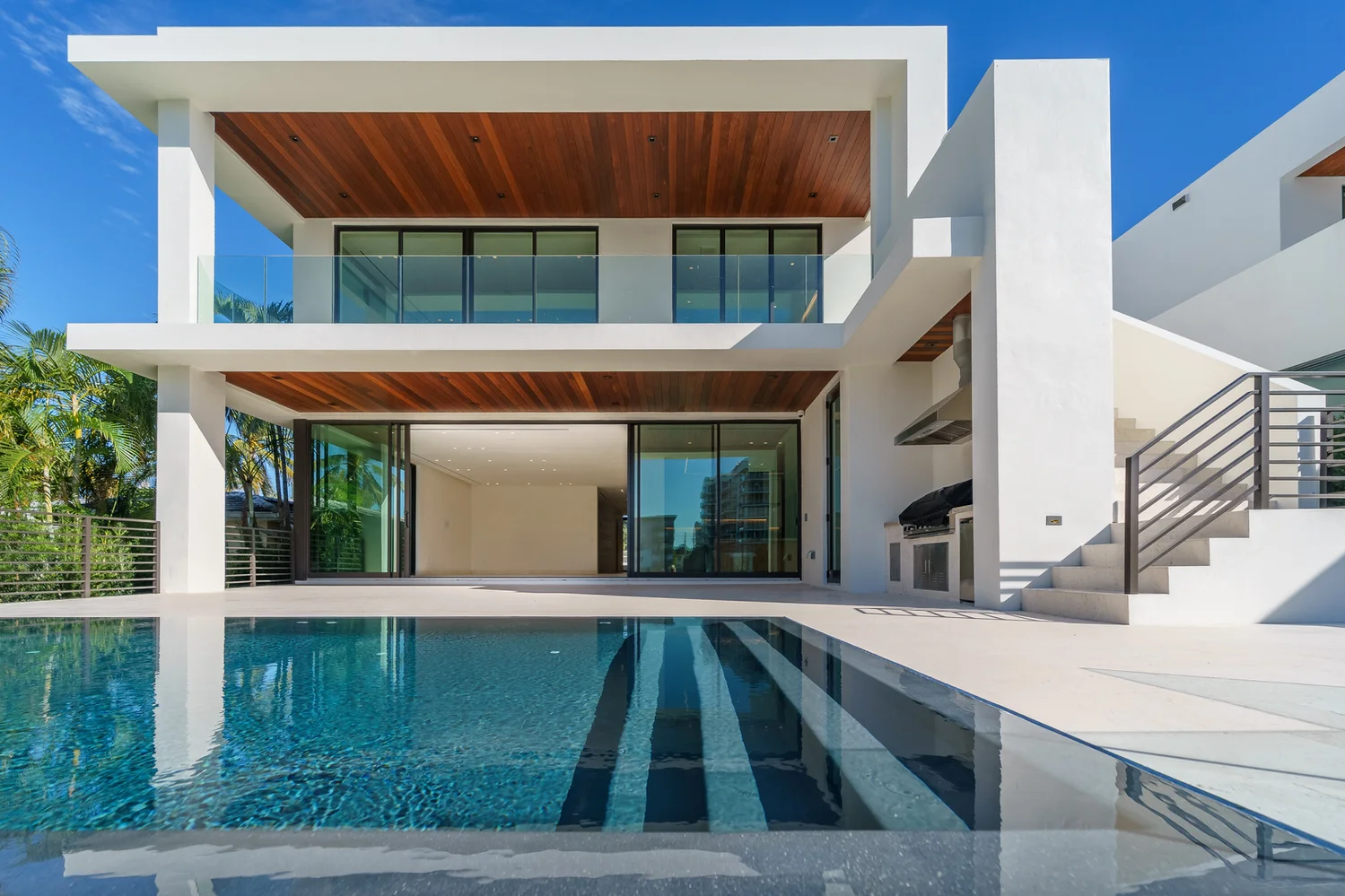 A contemporary villa and private pool